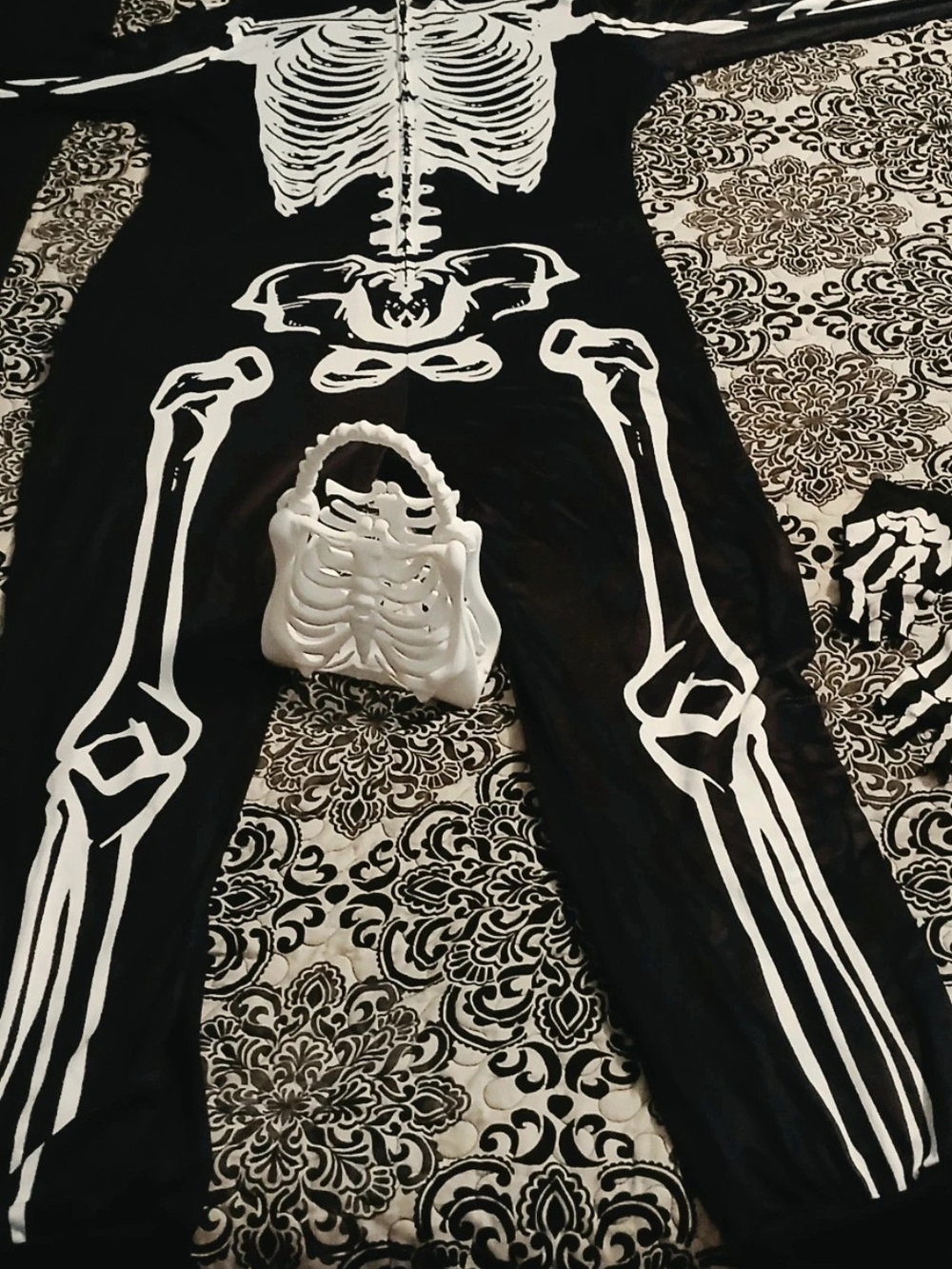 Black & White Womens Skeleton Costume with Bone Purse